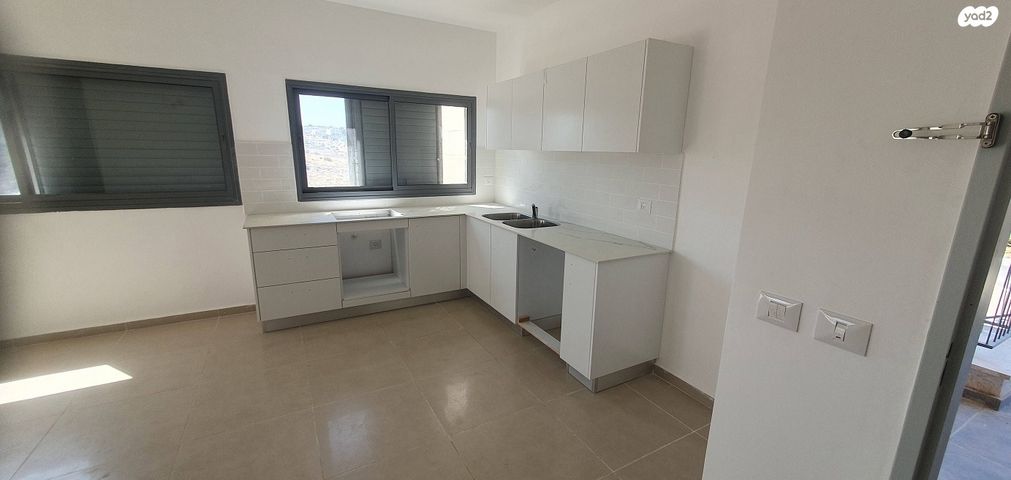 דירה, עורי צפון, אלקנה