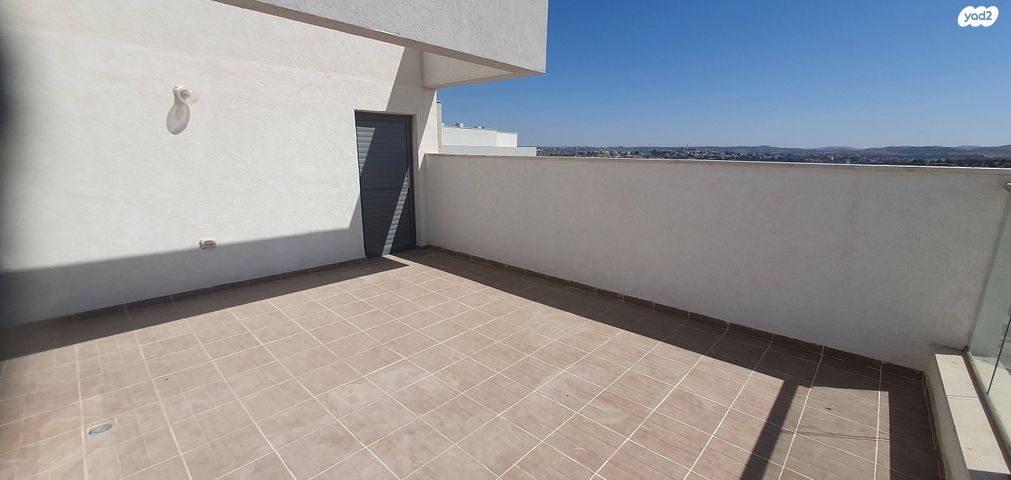 דירה, עורי צפון, אלקנה