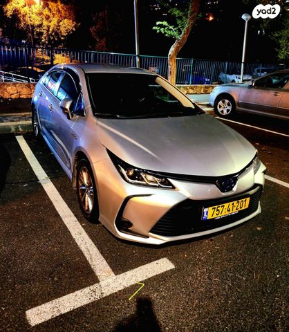 מודעת רכב טויוטה קורולה