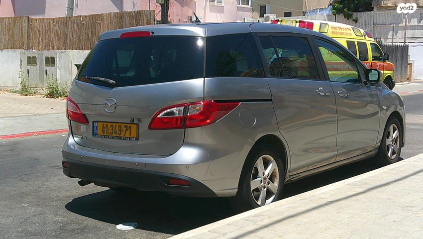 מודעת רכב מאזדה 5