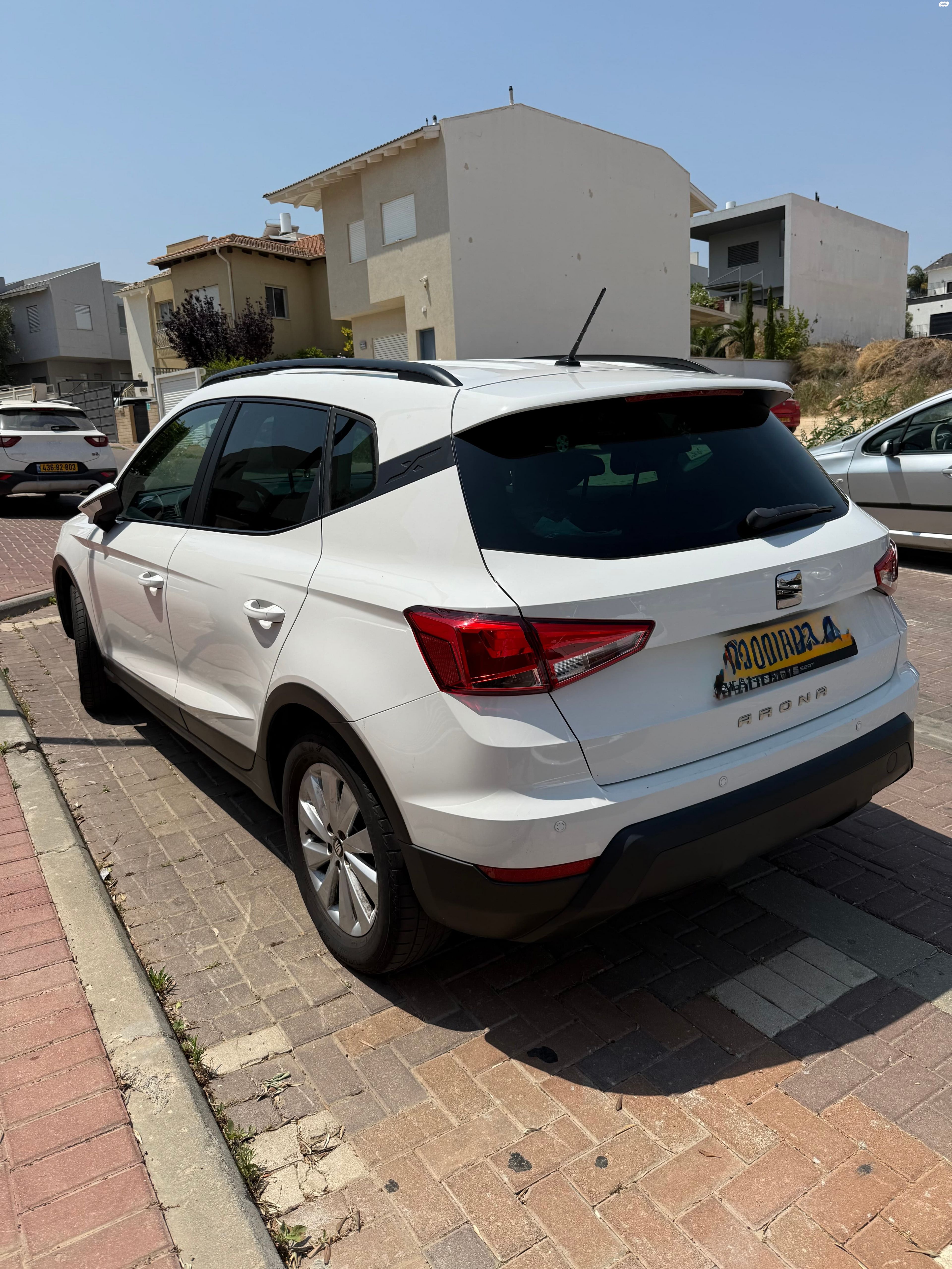 מודעת רכב סיאט ארונה