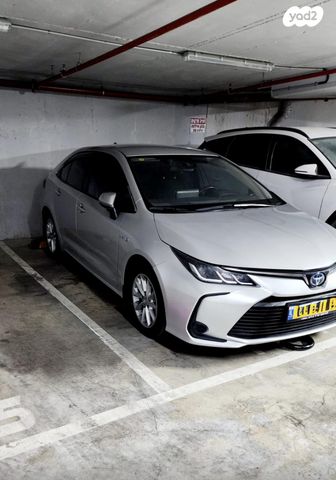 טויוטה קורולה