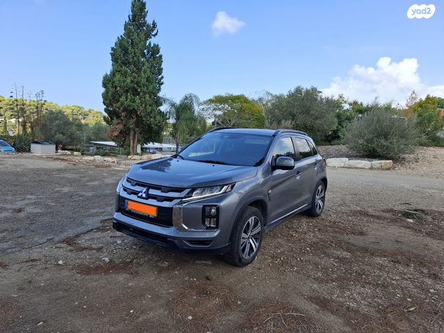 מודעת רכב מיצובישי ASX