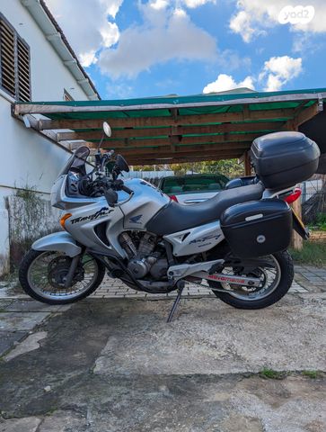 הונדה טרנסאלפ 650