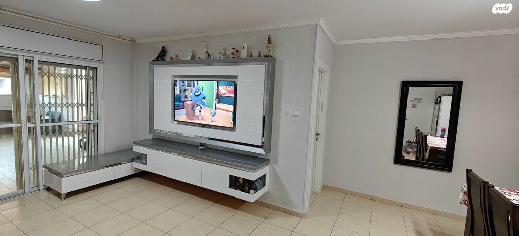 מקווה ישראל 30