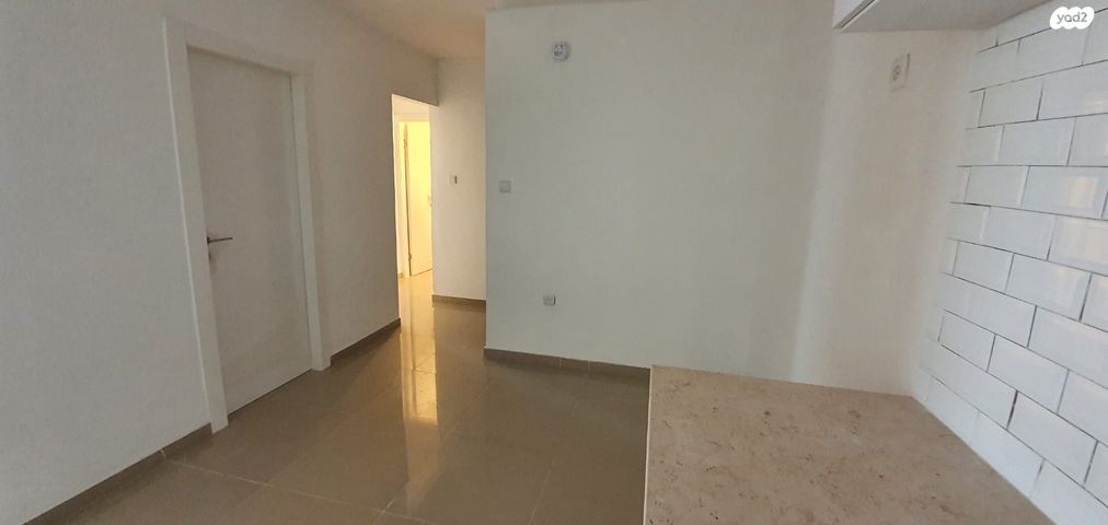 דירה, יחזקאל 87, עמידר, פרדס חנה כרכור