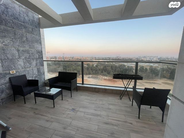 יצחק שמיר 15