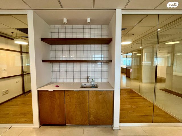 משרדים, בורסה, רמת גן