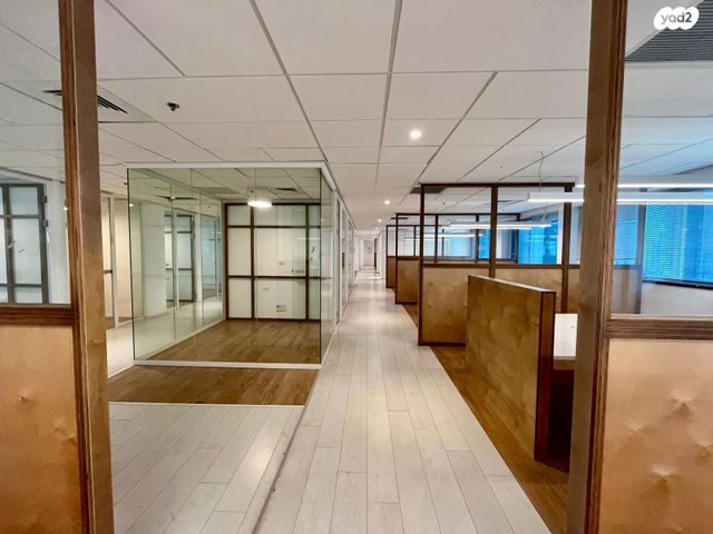 משרדים, בורסה, רמת גן