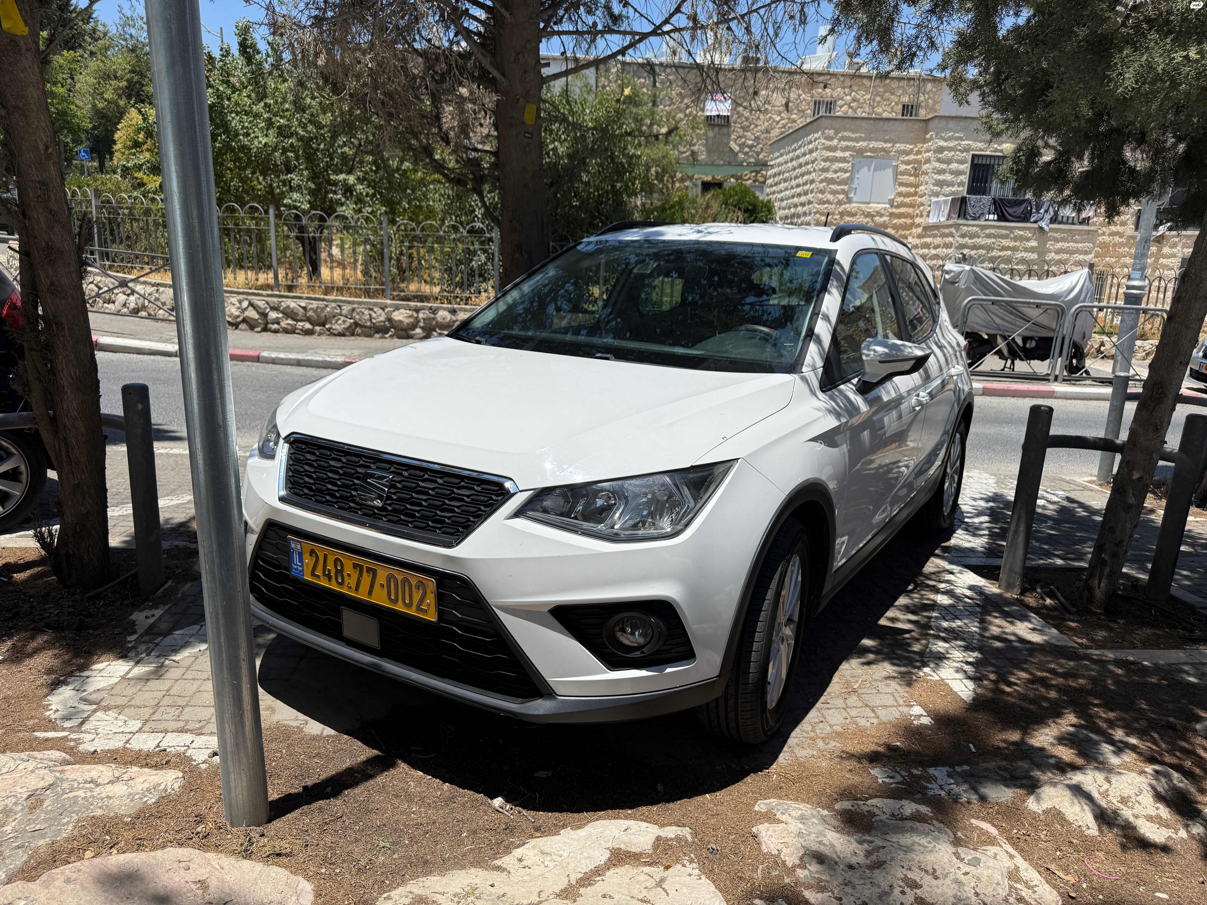 מודעת רכב סיאט ארונה