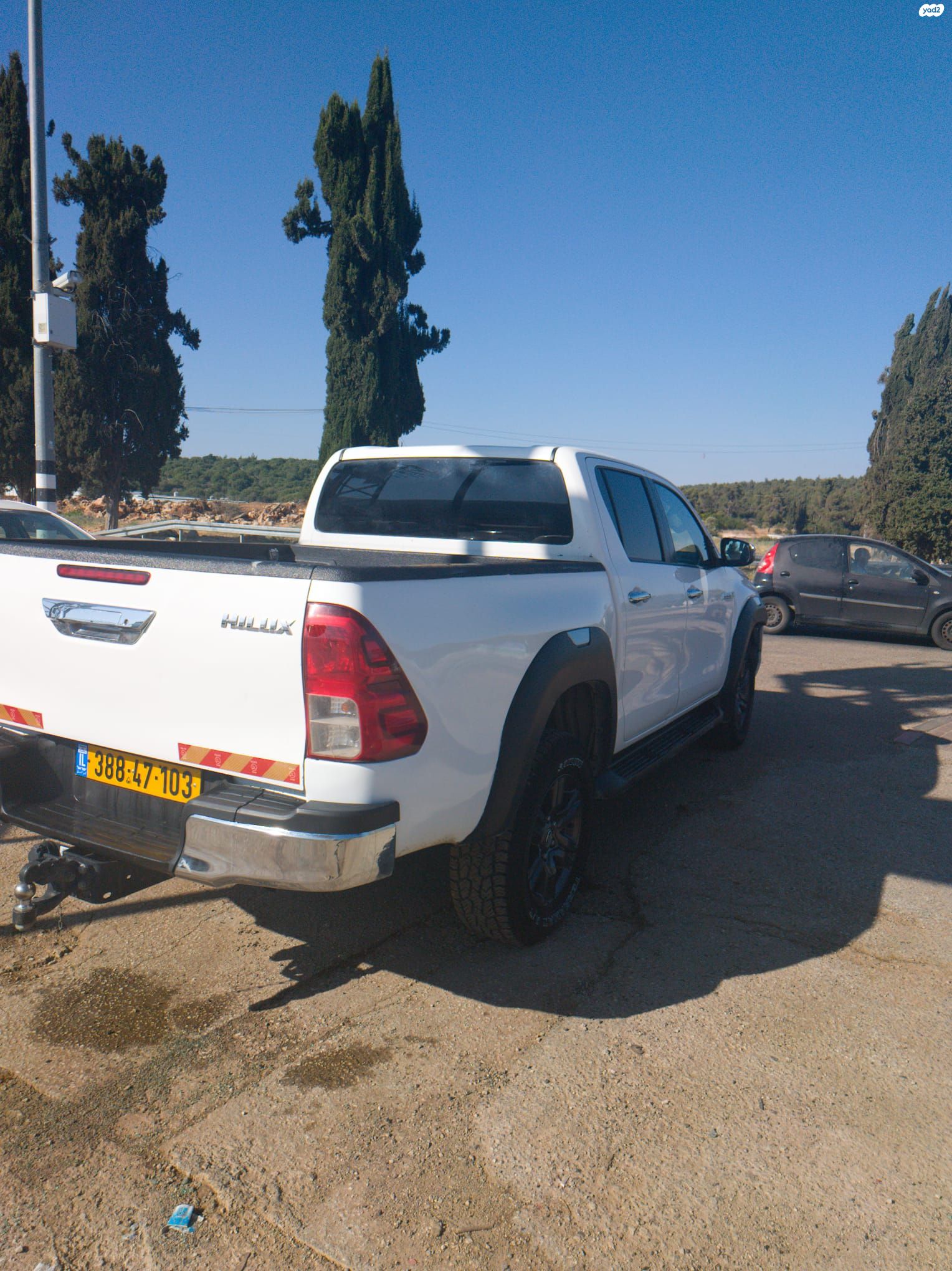 מודעת רכב טויוטה היילקס 2