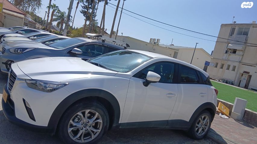 מודעת רכב מאזדה CX-3