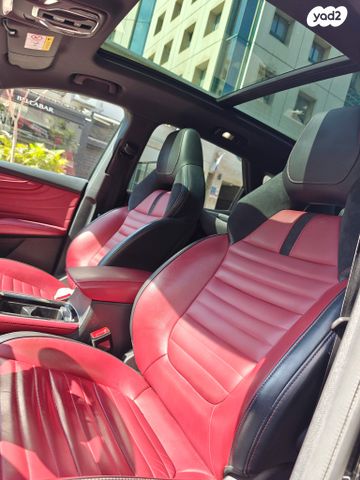 מודעת רכב אם ג'י EHS PHEV