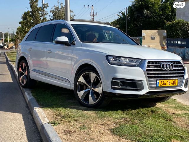 אאודי Q7
