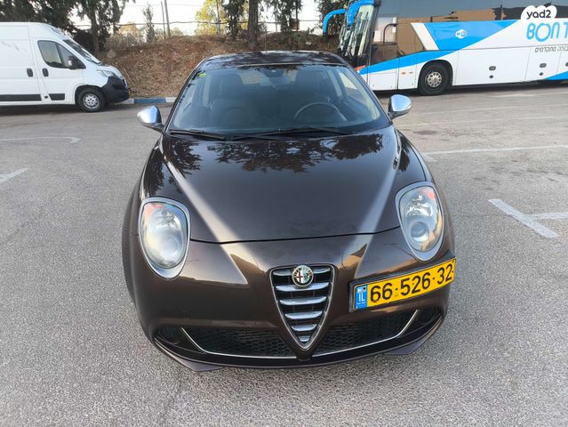מודעת רכב אלפא רומיאו מיטו