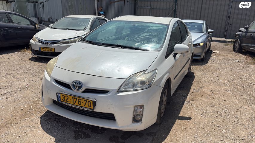 מודעת רכב טויוטה פריוס