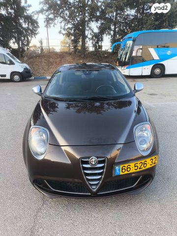 אלפא רומיאו מיטו