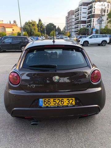 אלפא רומיאו מיטו