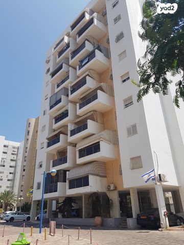 ארלוזורוב 21