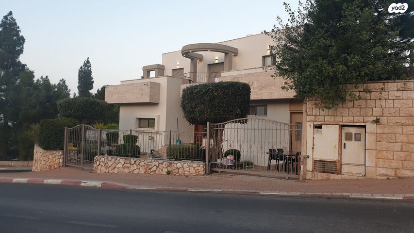 ברקת 34