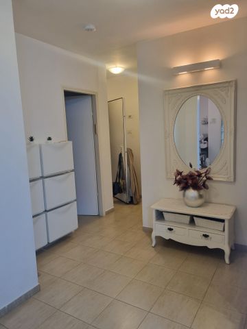 דירת גן, אפיקי מים 302, כוכב יעקב, כוכב יעקב