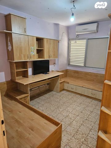 דירה, השומרון 1, פנחס ספיר, מגדל העמק