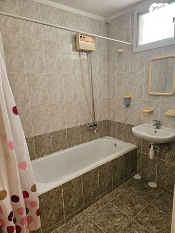 דירה, השומרון 1, פנחס ספיר, מגדל העמק