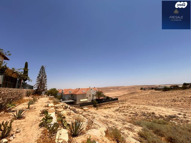 בית פרטי/ קוטג', מעוף, ערד