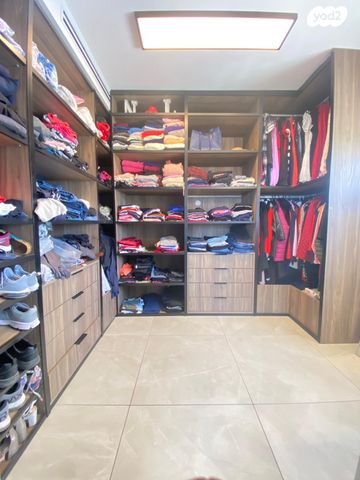 דירה, יעקב דורי, נאות שמיר, רמלה