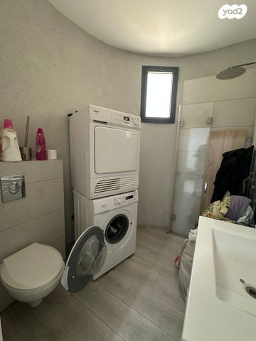 דירה, שרל לוץ, בת גלים, חיפה