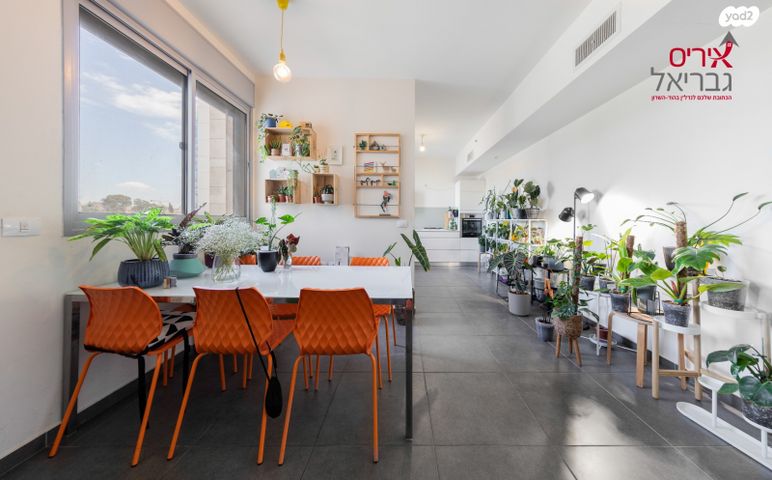 דירה, מתחם 1200, הוד השרון