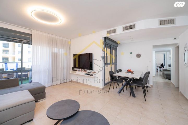 דירה, שבט, קרית השרון, נתניה