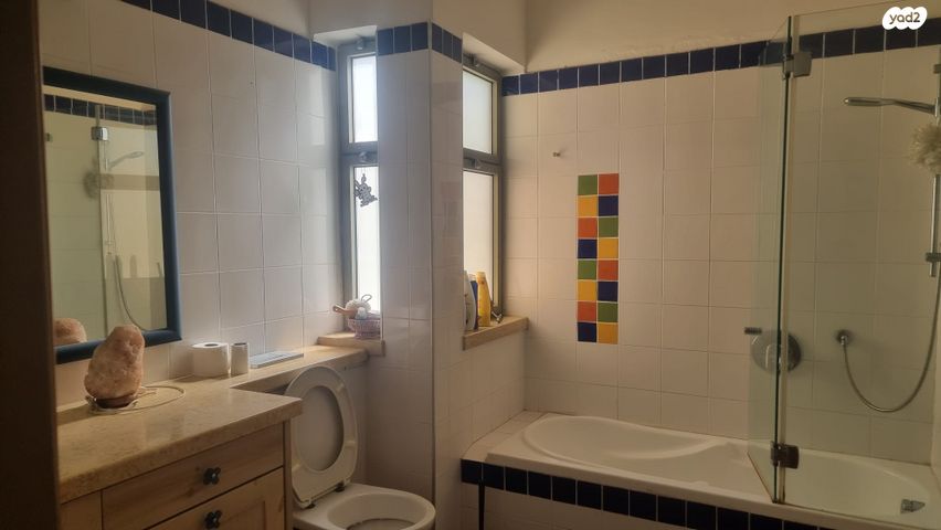 בית פרטי/ קוטג', גיאה