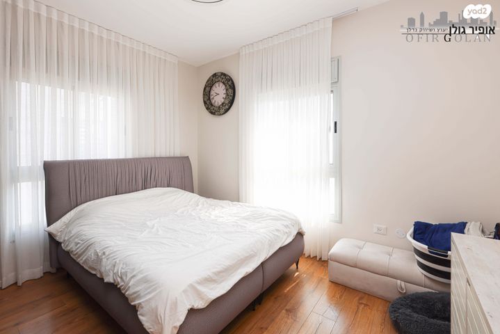 דירה, הרצליה