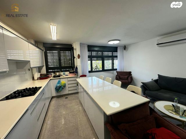 דירה, קולומביה, קרית מנחם, ירושלים