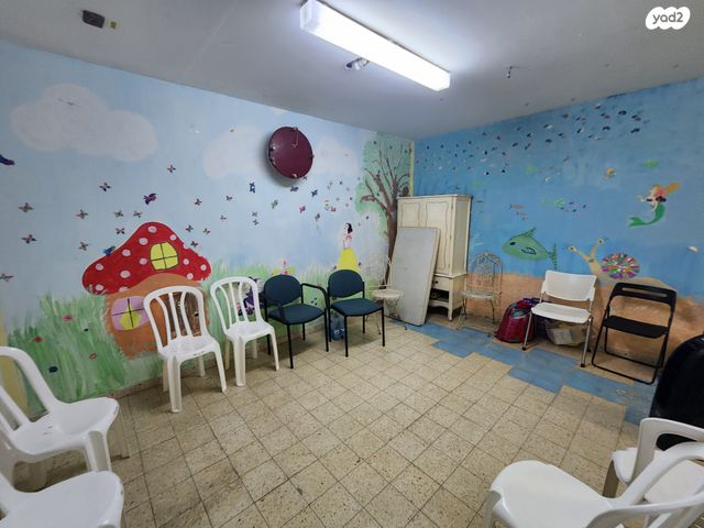 דירה, מבצע דני, נווה אפק, ראש העין