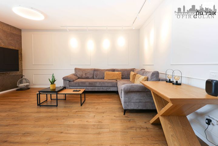 דירה, הרצליה