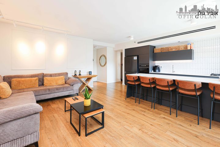 דירה, הרצליה