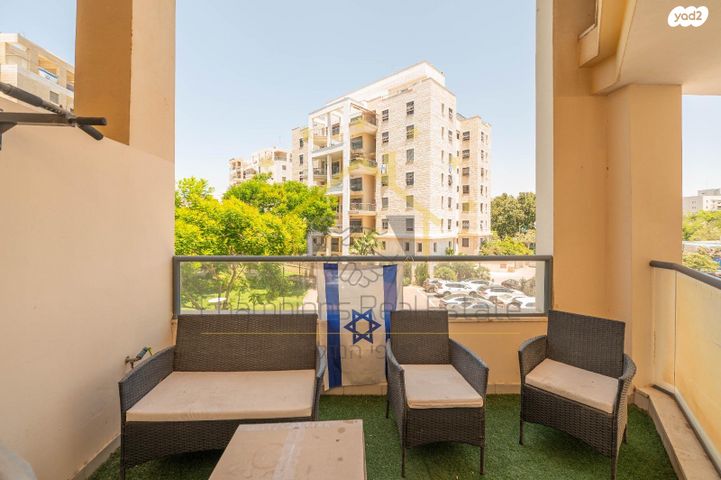 דירה, שבט, קרית השרון, נתניה