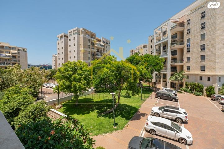 דירה, שבט, קרית השרון, נתניה