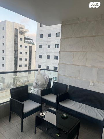 דירה, עיר היין, אשקלון