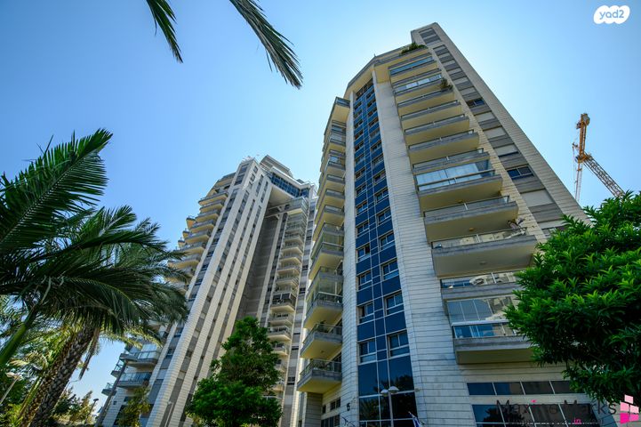 דירה, נתן יונתן, עיר ימים, נתניה