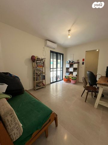 דירה, שרל לוץ, בת גלים, חיפה