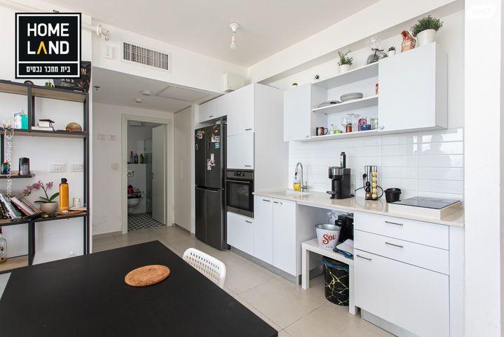 דירה, אחד העם 6, חיפה