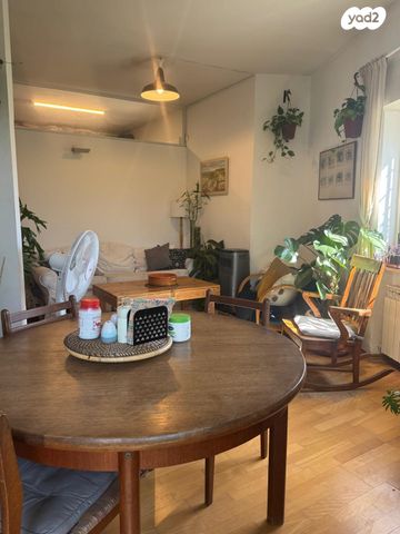 דירה, נחלאות, שערי חסד, ירושלים