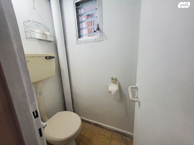 דירה, הרב לוזון 16, רמת הנשיא, בת ים