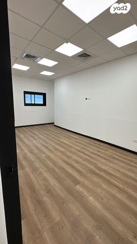 משרדים, גלגלי הפלדה, אזור תעשיה, הרצליה