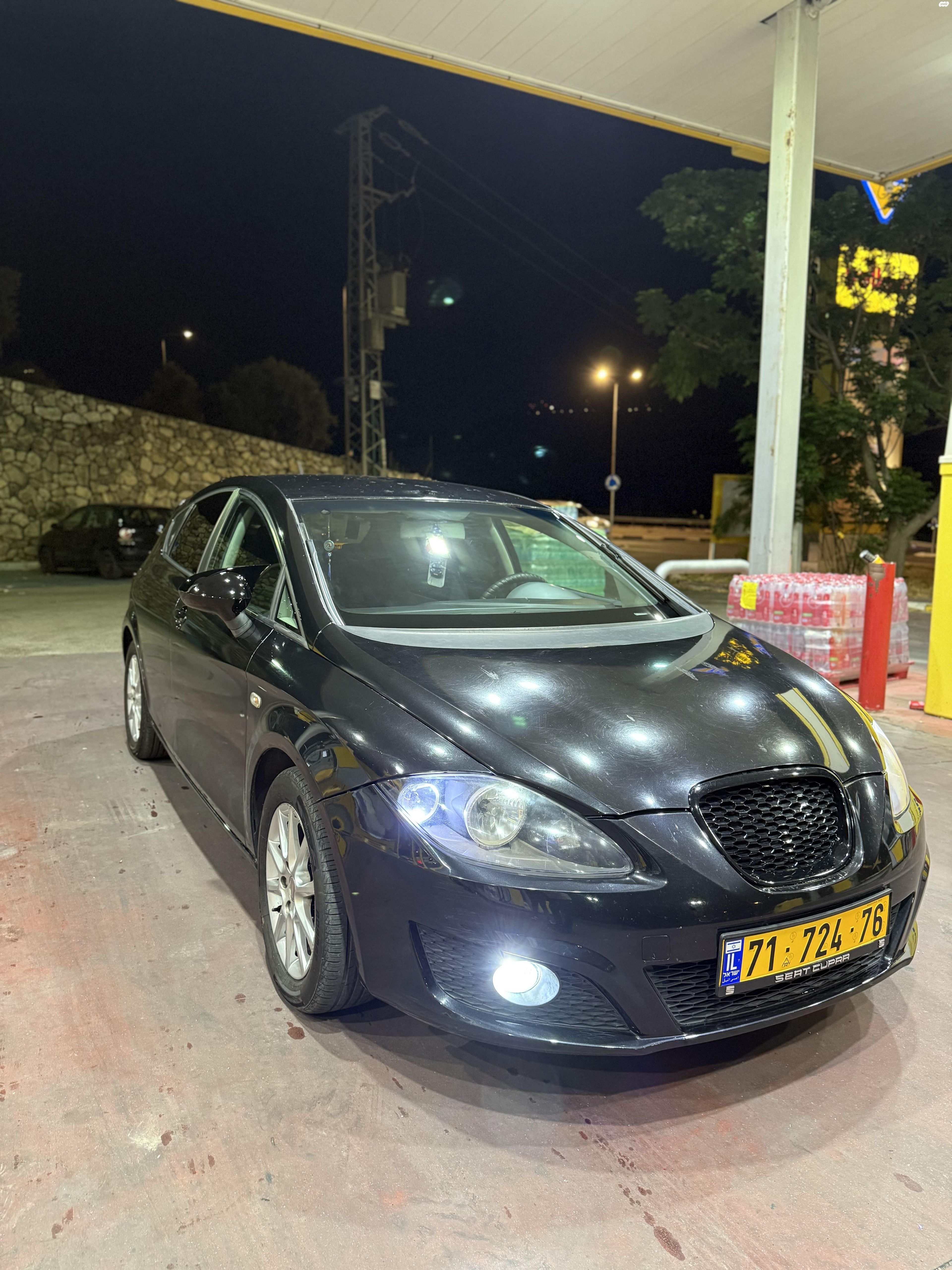 מודעת רכב סיאט לאון