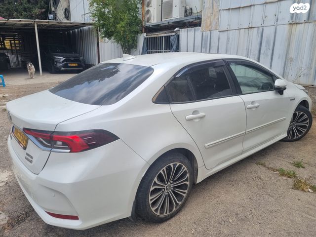 מודעת רכב טויוטה קורולה