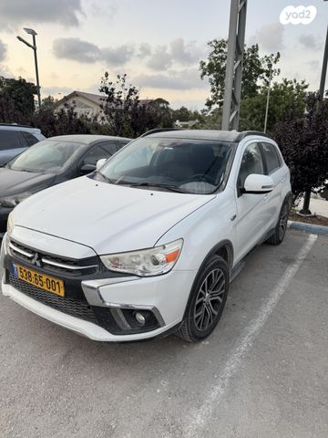 מודעת רכב מיצובישי ASX